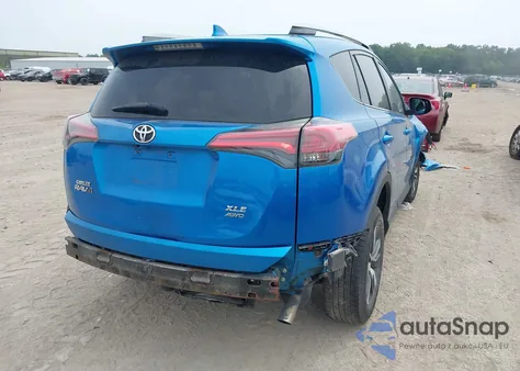 2017 Toyota Rav4 Xle z USA, uszkodzony, nr VIN 2T3RFREV8HW646845